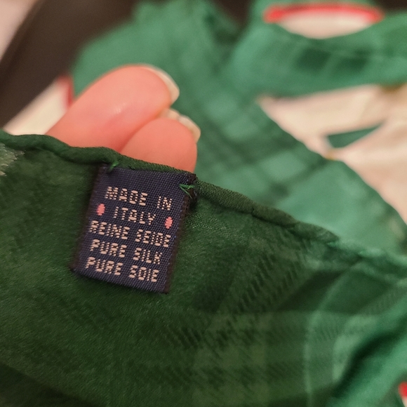 Burberrys Scarf - Picture 4 of 5